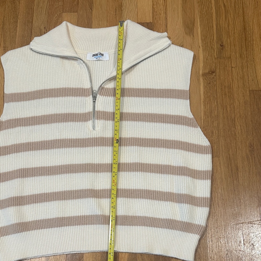 *last chance* Double Zero | Women’s Striped Sleeveless Zip-Up Sweater Vest - Picture 3 of 11